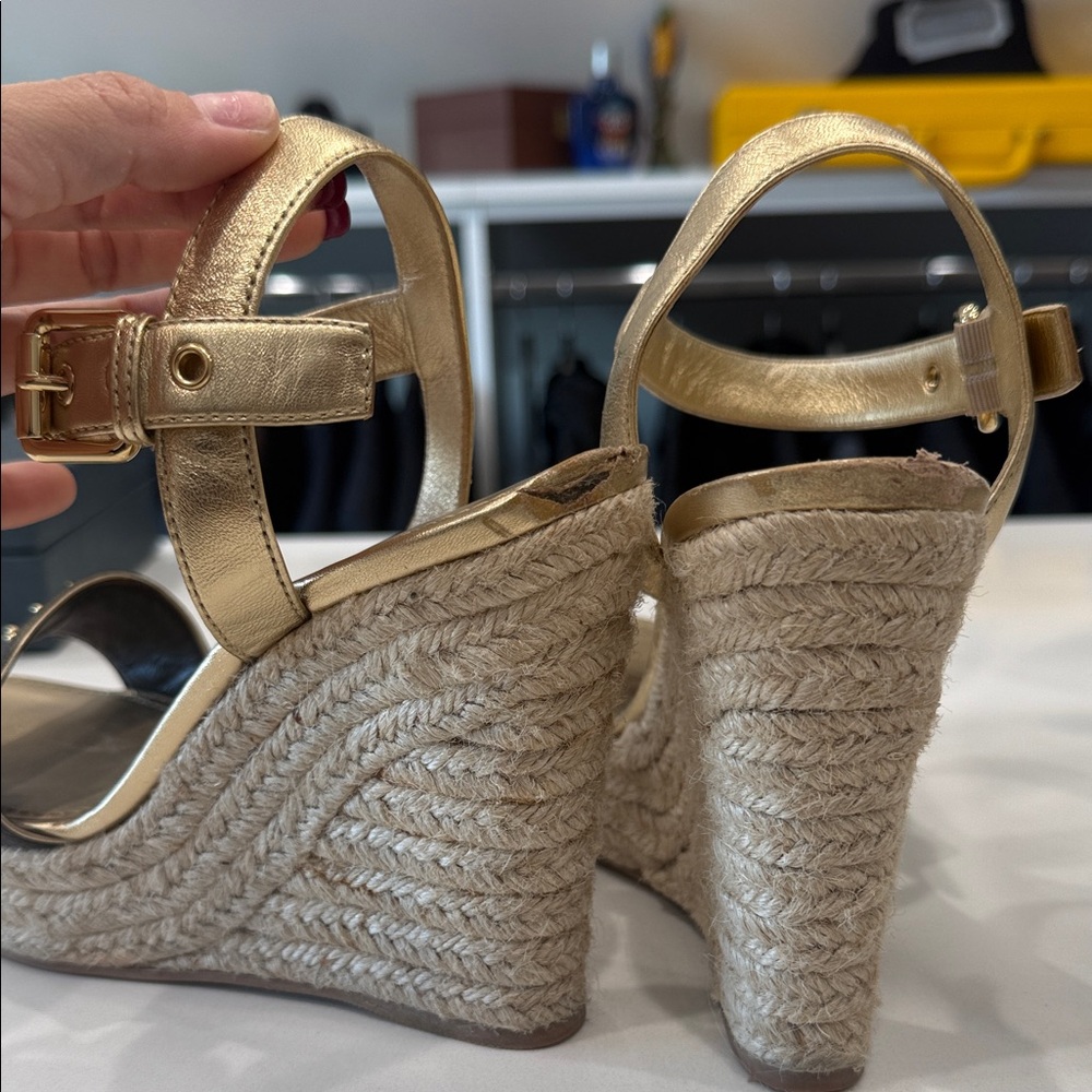 Gold and Brown LV Wedge Sandals - Picture 2 of 3